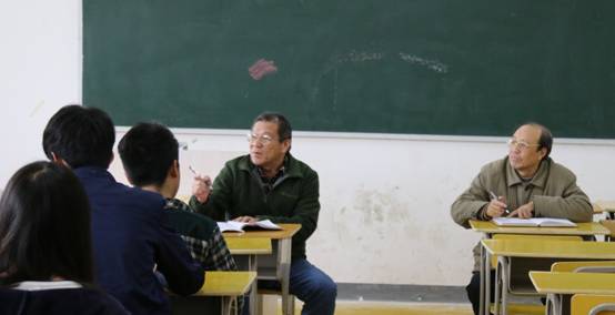 我院教务处组织召开学生座谈会(图1)