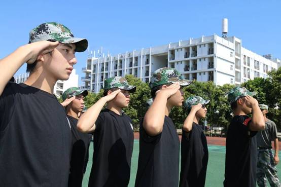 【军训日志】 又是一年军训时,燃烧你的卡路里(图1)